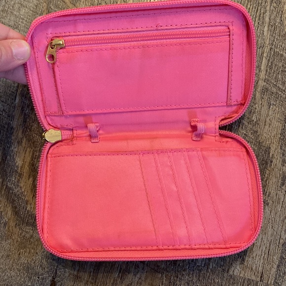 Lilly Pulitzer wristlet - Picture 5 of 6